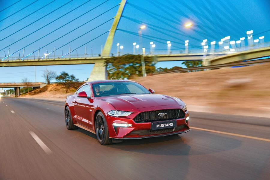  Ford Mustang GT Fastback 2019 года  (ZA) (фото 36 из 44)